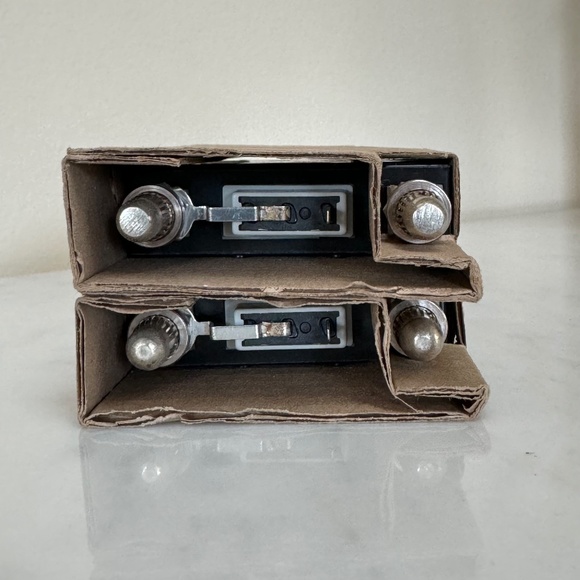 Lot of 2 - CBI Circuit Breaker D2ALX20239 20Amp Bullet Style DD-Frame 1 Pole 80V - Picture 6 of 7